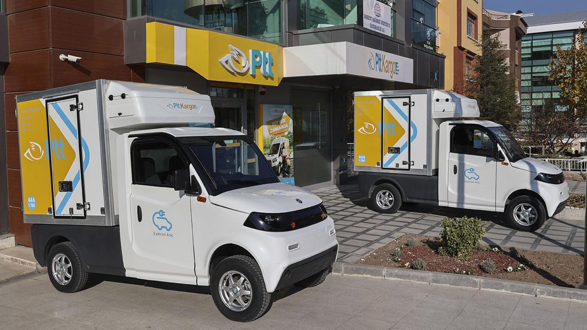 PTT, Filosunun Yüzde 80'ini Elektrikli Araca Dönüştürecek
