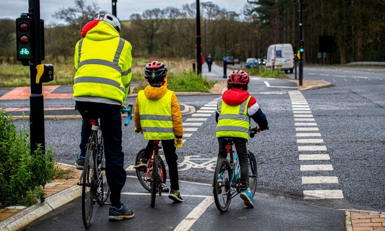 Leeds Yollarındaki Can Kayıplarını Ortadan Kaldırmaya Yardımcı Olacak Yeni Sıfır Vizyon Stratejisi
