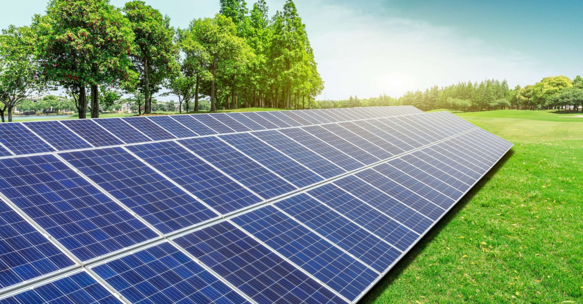 Türk Güneşinin Altında: Antalya Güneş Enerjisine Geçiyor